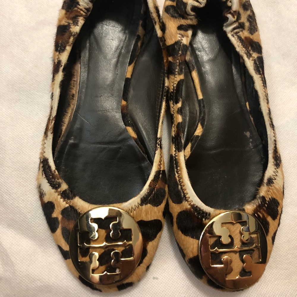 COPY - 🐯 Tory Burch Leopard Print Flats 🐯 - Picture 1 of 4